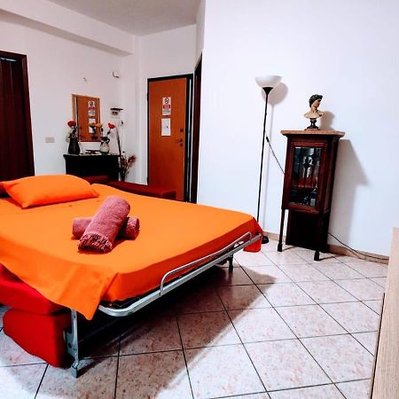 La Casa Del Viale Daire Solarino Dış mekan fotoğraf