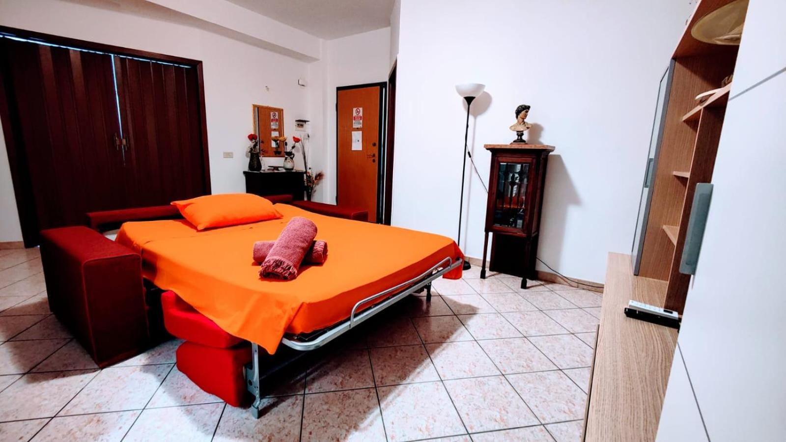 La Casa Del Viale Daire Solarino Dış mekan fotoğraf